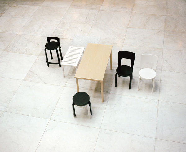 artek アルテック　K65 ハイチェア ブラック ラッカー　正規品 ハイチェアK65 / ブラックラッカーArtek（アルテック） | 公式