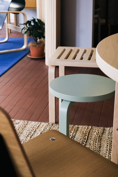 スツール 60 オール グリーン ラッカー – Artek Tokyo Store