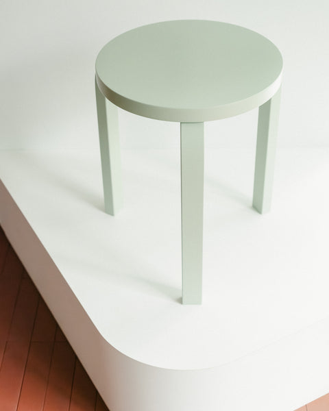 スツール 60 オール グリーン ラッカー – Artek Tokyo Store
