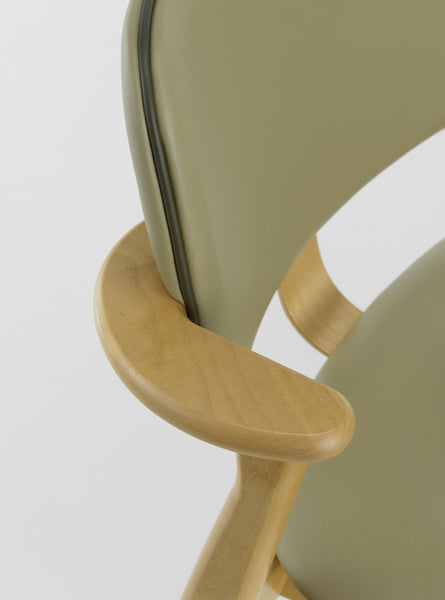 ドムス チェア バーチ ハニー ステイン 背座 リーフ レザー – Artek