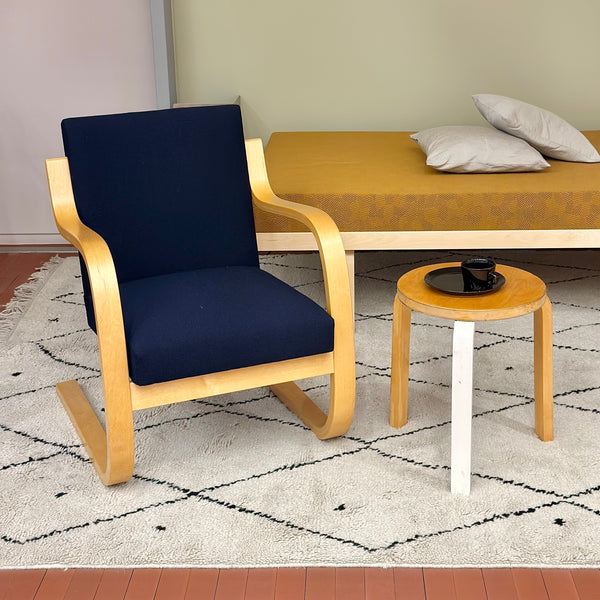 Stool 60 (スツール60) | スコープ別注 リノリウム | Artek (アルテック)