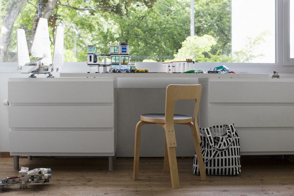 チェア 65 ブラック リノリウム – Artek Tokyo Store