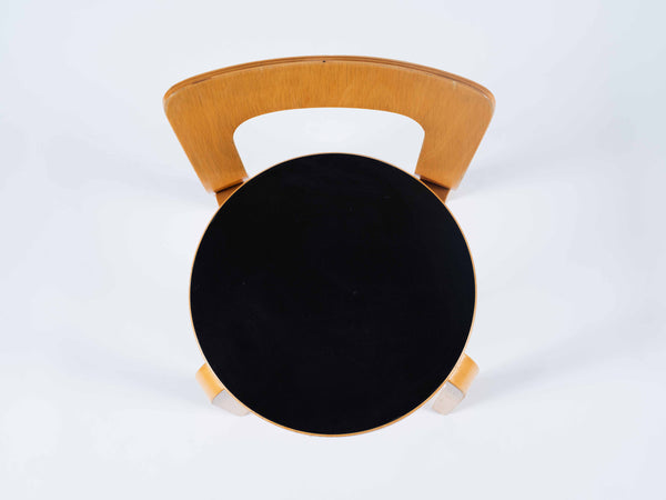 2nd Cycle チェア 65 ブラック リノリウム No. 2 – Artek Tokyo