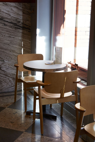 ドムス チェア バーチ ハニー ステイン – Artek Tokyo Store