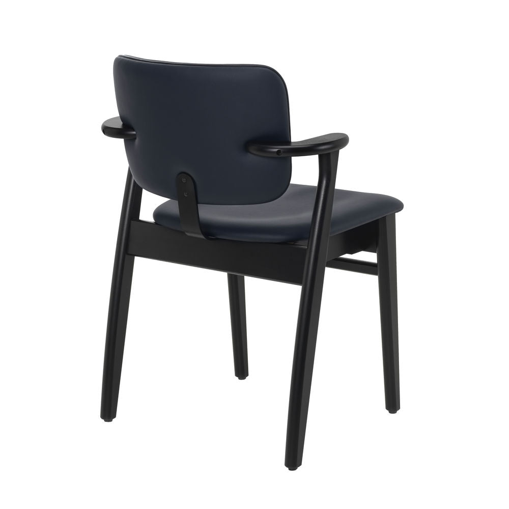 ドムス チェア バーチ ブラック ステイン 背座 マリン レザー – Artek